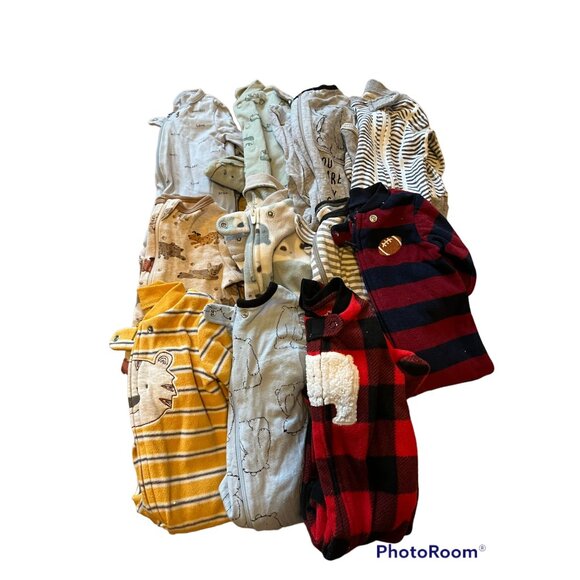 11 0 - 3 Month Baby Sleepers Bundle Lot of 3 Month Zipper and Button Sleepers - Picture 1 of 5